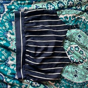 A striped crop top, navy, M